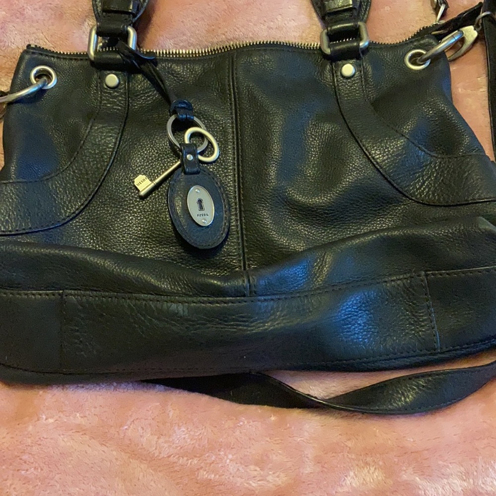 Super Clean Vintage Fossil Leather Handbag